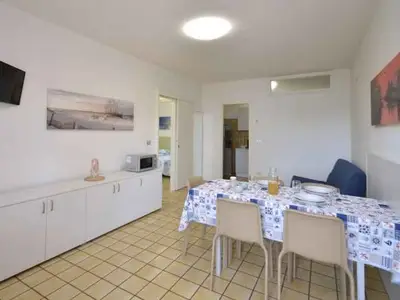 Ferienwohnung für 6 Personen (45 m²) in Bibione 4/10