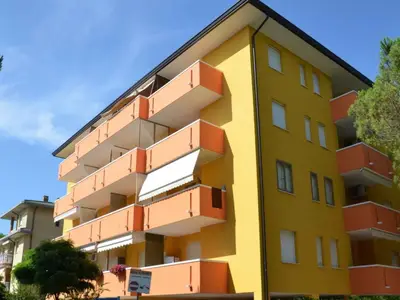 Ferienwohnung für 5 Personen (35 m²) in Bibione 1/10