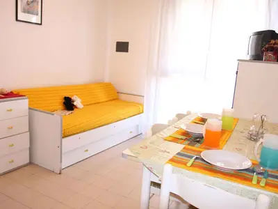Ferienwohnung für 4 Personen (45 m²) in Bibione 1/10