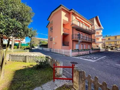 Ferienwohnung für 3 Personen (40 m²) in Bibione 2/10