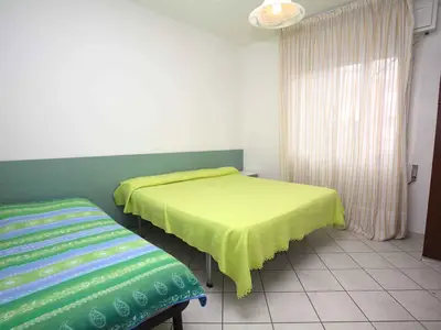 Ferienwohnung für 5 Personen (45 m²) in Bibione 5/10