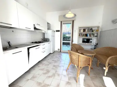 Ferienwohnung für 6 Personen (60 m²) in Bibione 3/10