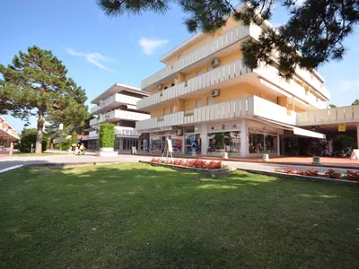 Ferienwohnung für 4 Personen (25 m²) in Bibione 8/10