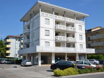 Ferienwohnung für 6 Personen (55 m²) in Bibione 2/10