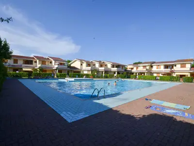 Ferienwohnung für 5 Personen (40 m²) in Bibione 1/10