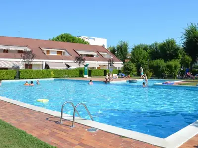 Ferienwohnung für 6 Personen (55 m²) in Bibione 4/10