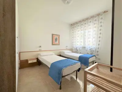 Ferienwohnung für 5 Personen (45 m²) in Bibione 8/10