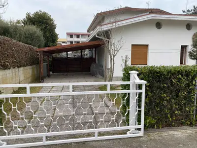 Ferienwohnung für 8 Personen (50 m²) in Bibione 6/10