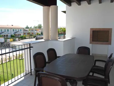 Ferienwohnung für 8 Personen (80 m²) in Bibione 1/10