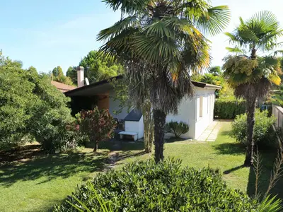 Ferienwohnung für 6 Personen (65 m²) in Bibione 1/10