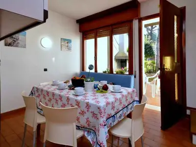 Ferienwohnung für 8 Personen (65 m²) in Bibione 9/10