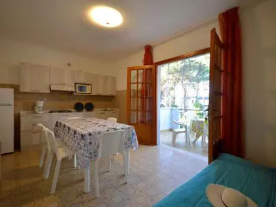 Ferienwohnung für 6 Personen (45 m²) in Bibione 6/10