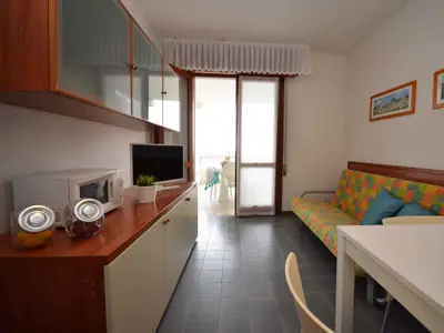 Ferienwohnung für 7 Personen (55 m²) in Bibione 6/10