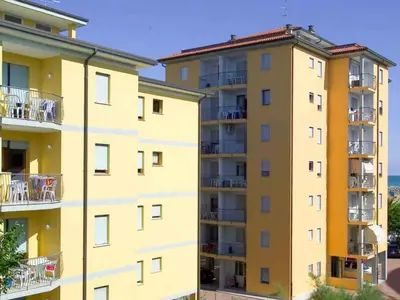 Ferienwohnung für 6 Personen (55 m²) in Bibione 4/10