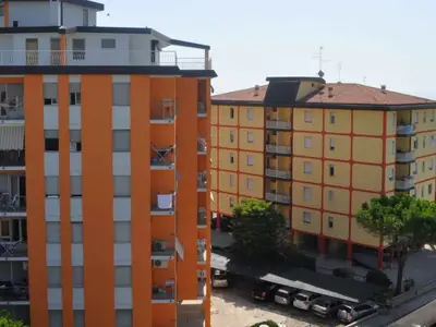 Ferienwohnung für 5 Personen (35 m²) in Bibione 1/10