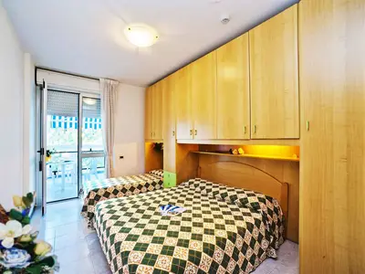 Ferienwohnung für 5 Personen (45 m²) in Bibione 4/10