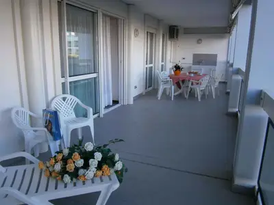 Ferienwohnung für 8 Personen (72 m²) in Bibione 1/10