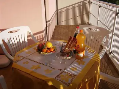 Ferienwohnung für 6 Personen (45 m²) in Bibione 2/10