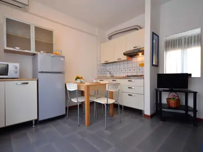 Ferienwohnung für 2 Personen (20 m²) in Bibione 6/10