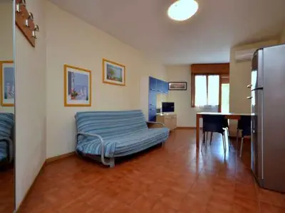 Ferienwohnung für 5 Personen (34 m²) in Bibione 4/10