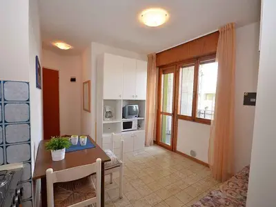 Ferienwohnung für 2 Personen (25 m²) in Bibione 4/10