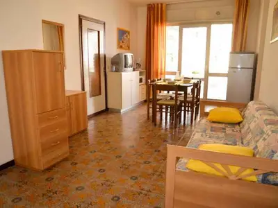 Ferienwohnung für 6 Personen (40 m²) in Bibione 4/10