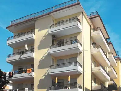 Ferienwohnung für 5 Personen (35 m²) in Bibione 1/10