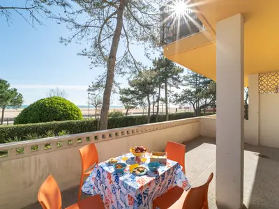 Ferienwohnung für 8 Personen (65 m²) in Bibione 1/10