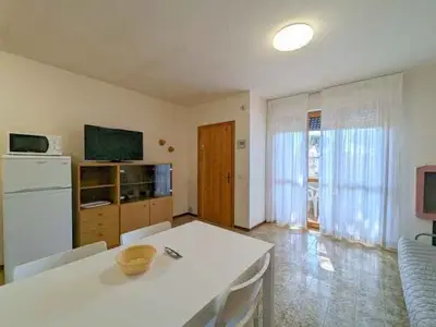 Ferienwohnung für 6 Personen (55 m²) in Bibione 5/10