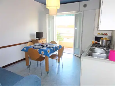 Ferienwohnung für 7 Personen (60 m²) in Bibione 2/10
