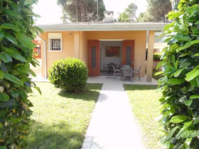 Ferienwohnung für 7 Personen (65 m²) in Bibione 1/10