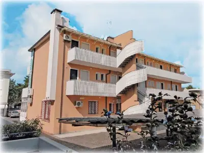 Ferienwohnung für 4 Personen (30 m²) in Bibione 1/10