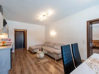Ferienwohnung für 6 Personen (80 m²) in Bichlbach 5/10