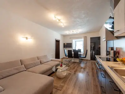 Ferienwohnung für 6 Personen (80 m²) in Bichlbach 1/10