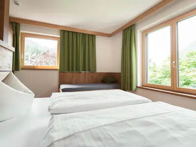 Ferienwohnung für 7 Personen (85 m²) in Bichlbach 4/10