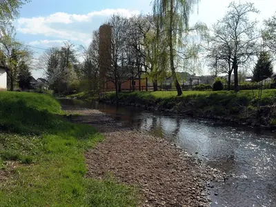 Weg entlang der Nims