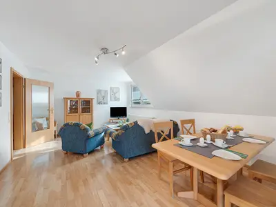 Photo, INSIDE, OUTSIDE