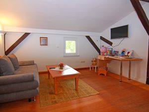 24048541-Ferienwohnung-4-Biendorf-300x225-4