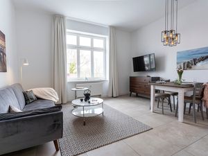 22951539-Ferienwohnung-4-Binz (Ostseebad)-300x225-1