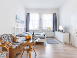 23955482-Ferienwohnung-2-Binz (Ostseebad)-300x225-0