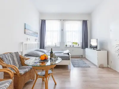 Ferienwohnung für 2 Personen (36 m²) in Binz (Ostseebad) 1/10
