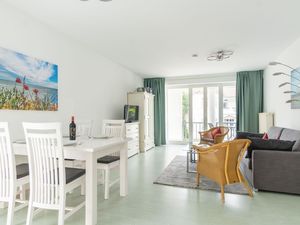 23055865-Ferienwohnung-4-Binz (Ostseebad)-300x225-0