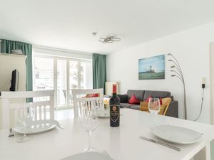 23055865-Ferienwohnung-4-Binz (Ostseebad)-300x225-2