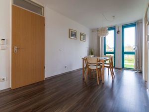 21691059-Ferienwohnung-6-Binz (Ostseebad)-300x225-2