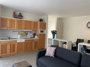 23925644-Ferienwohnung-4-Binz (Ostseebad)-300x225-3