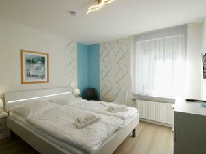 22280039-Ferienwohnung-2-Binz (Ostseebad)-300x225-3