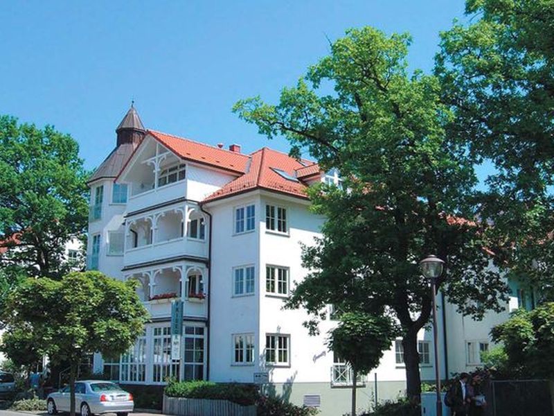 22280361-Ferienwohnung-5-Binz (Ostseebad)-800x600-1