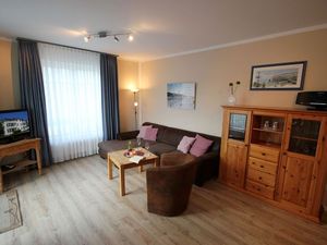 22780769-Ferienwohnung-4-Binz (Ostseebad)-300x225-4