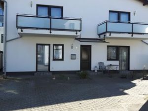 23478641-Ferienwohnung-3-Binz (Ostseebad)-300x225-1