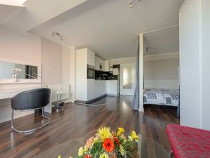 23576446-Ferienwohnung-3-Binz (Ostseebad)-300x225-5